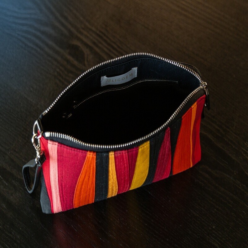 가방,클러치, 강릉자수, 핸드메이드,린넨, 파우치, 자수 클러치, 클러치, 파우치백, 리고엠, 미니 파우치, 토트백, 강릉바다의 일출, 강릉바다의 물결, 해송숲길, 경포대의 벚꽃, 여자가방, 동전지갑